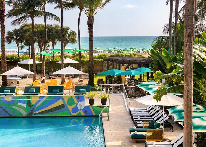 Kimpton Surfcomber Hotel By Ihg