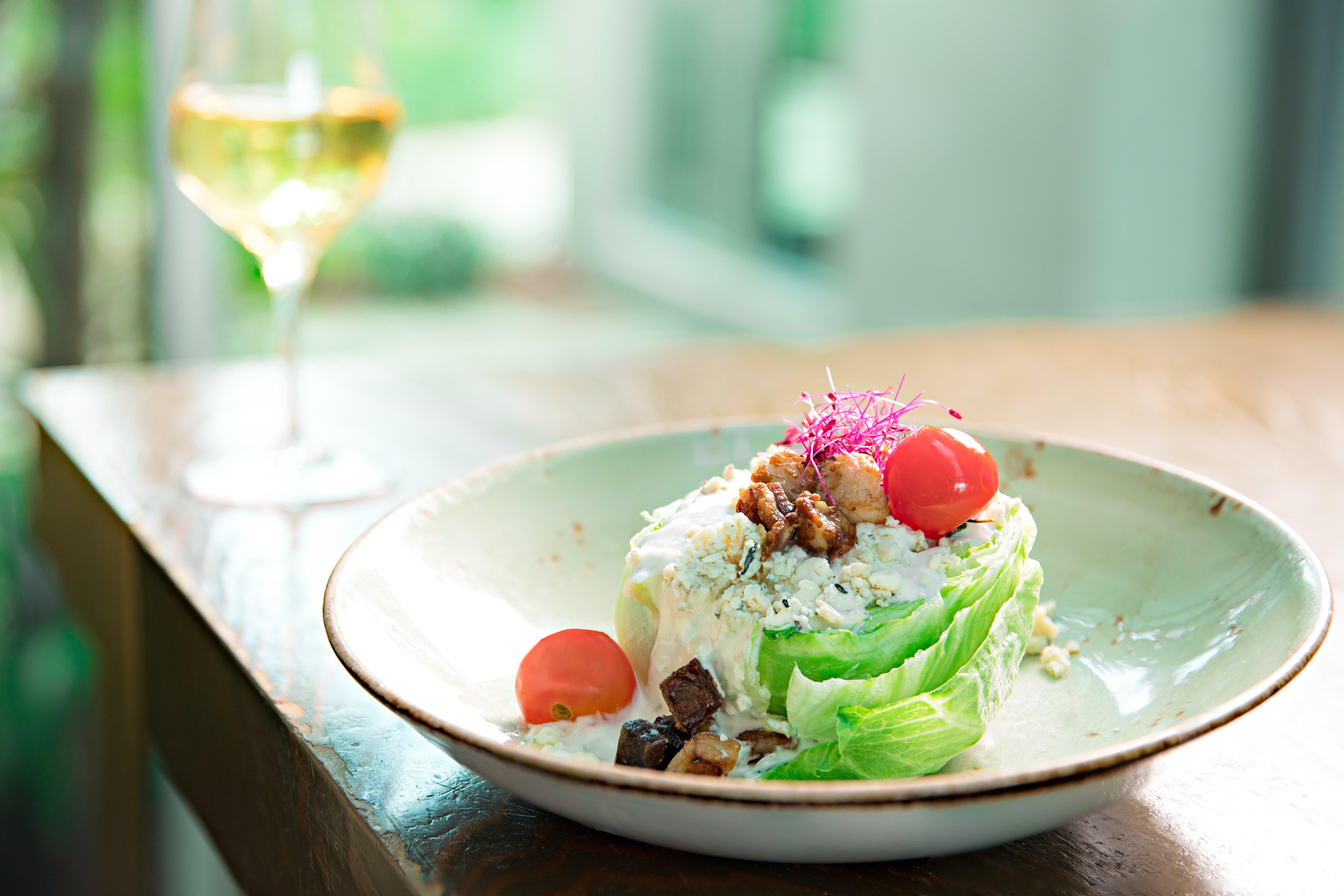 Kimpton Surfcomber Resort 4*
