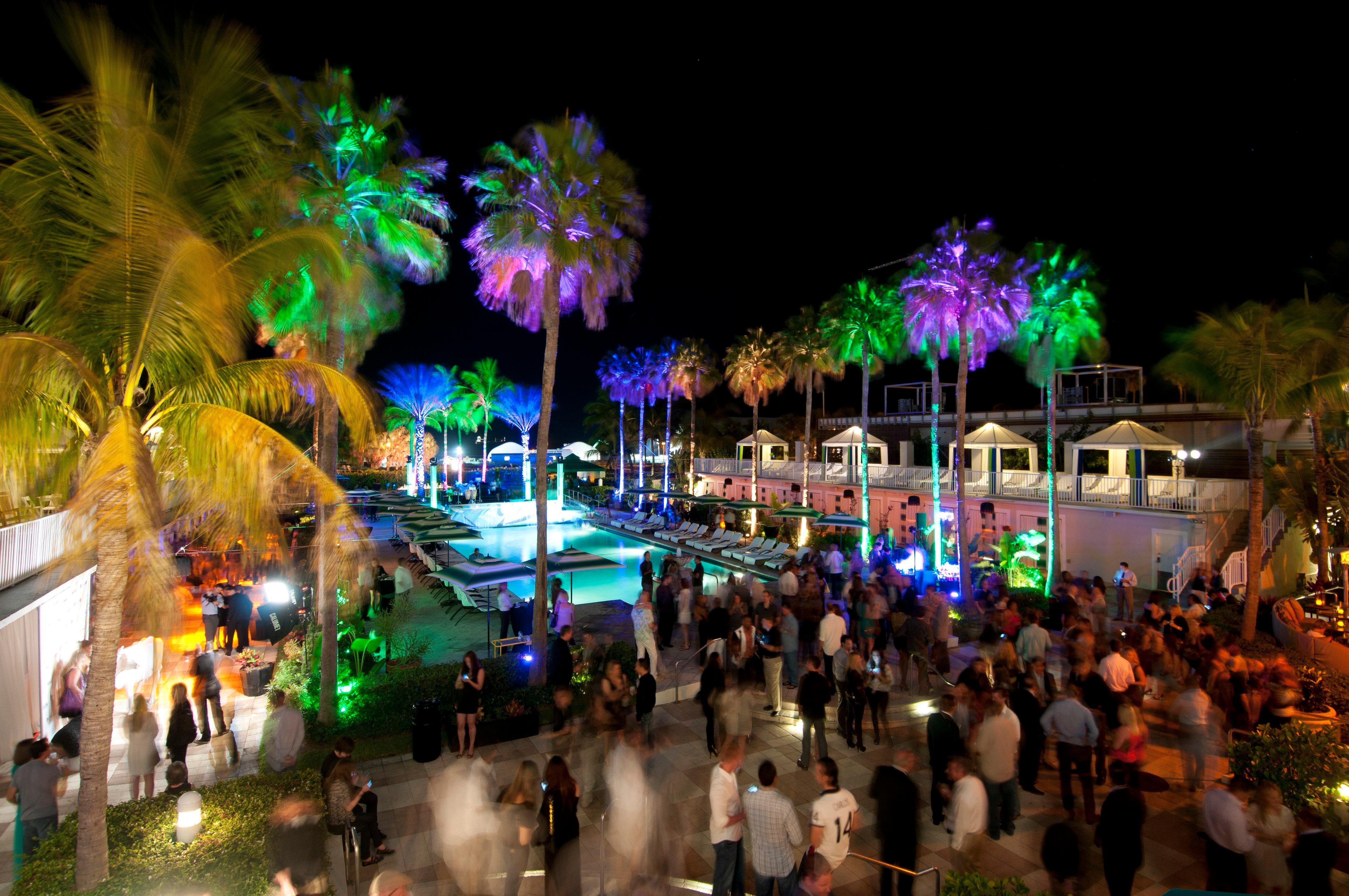 Kimpton Surfcomber Resort 4*
