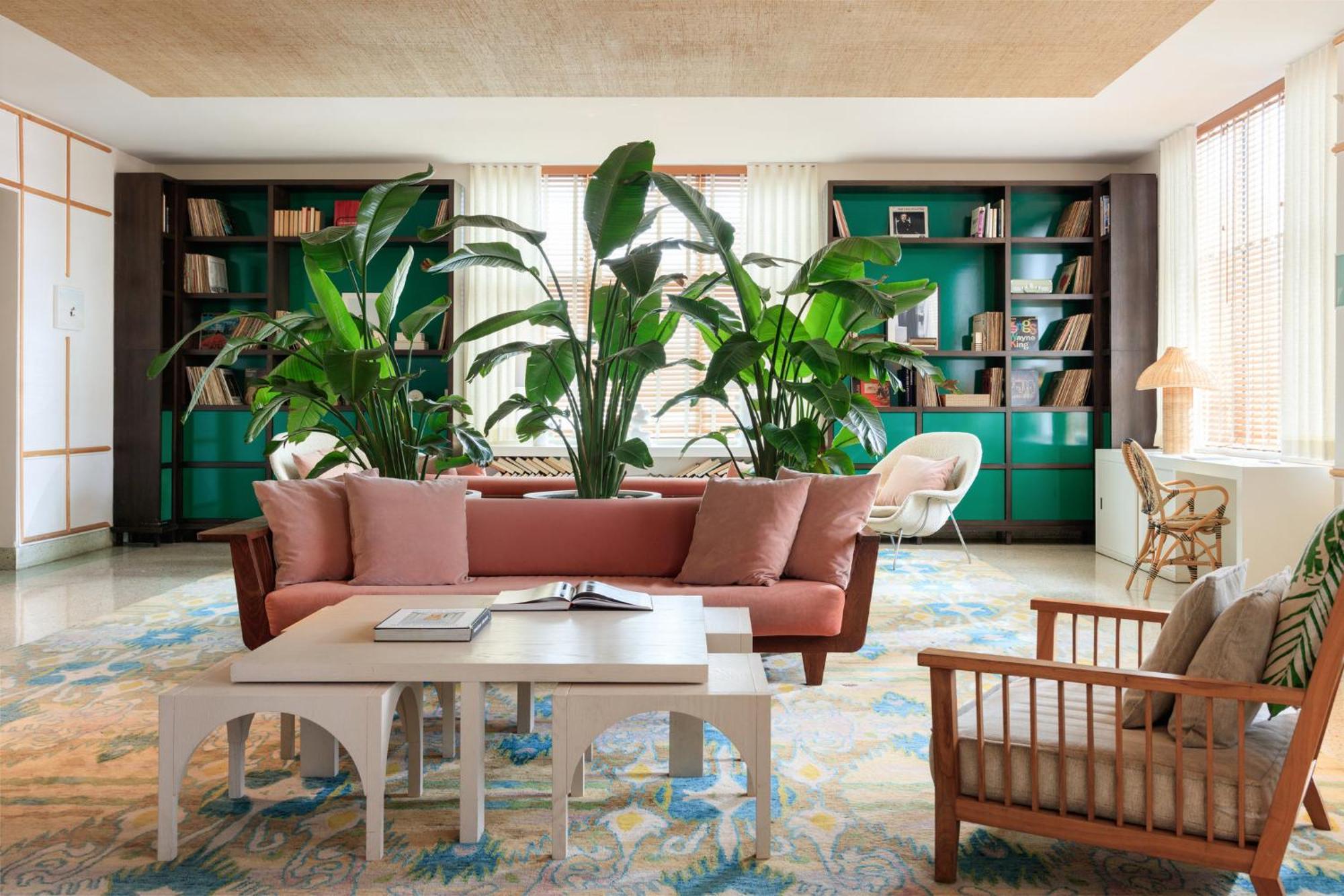 Kimpton Surfcomber Resort Miami Beach